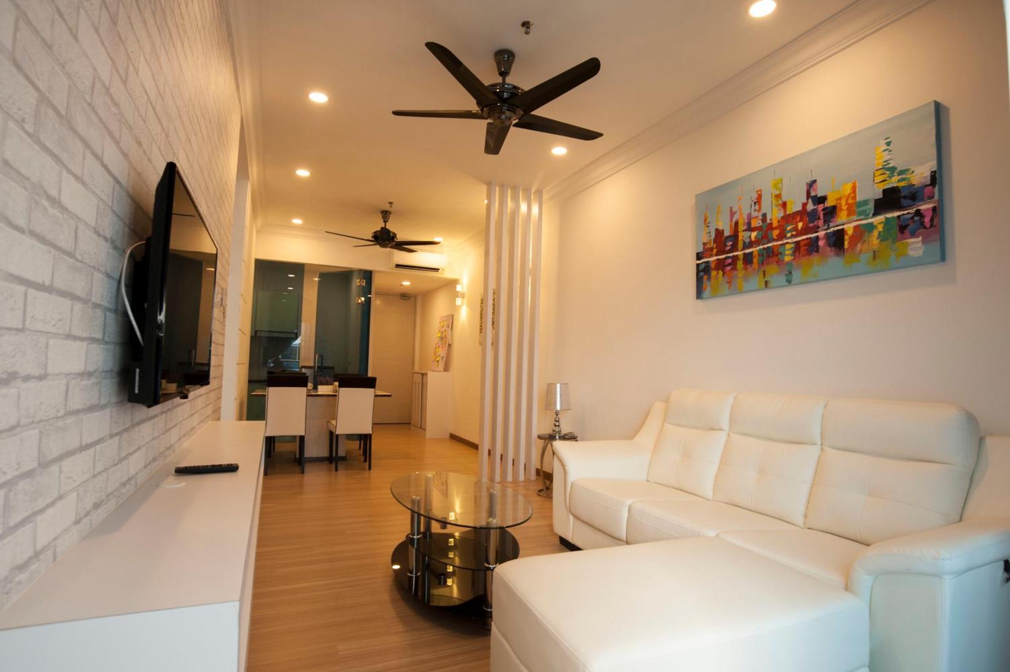 60 M² Dengan 2 Kamar Tidur Dan 1 Kamar Mandi Pribadi Di Pusat Kota *